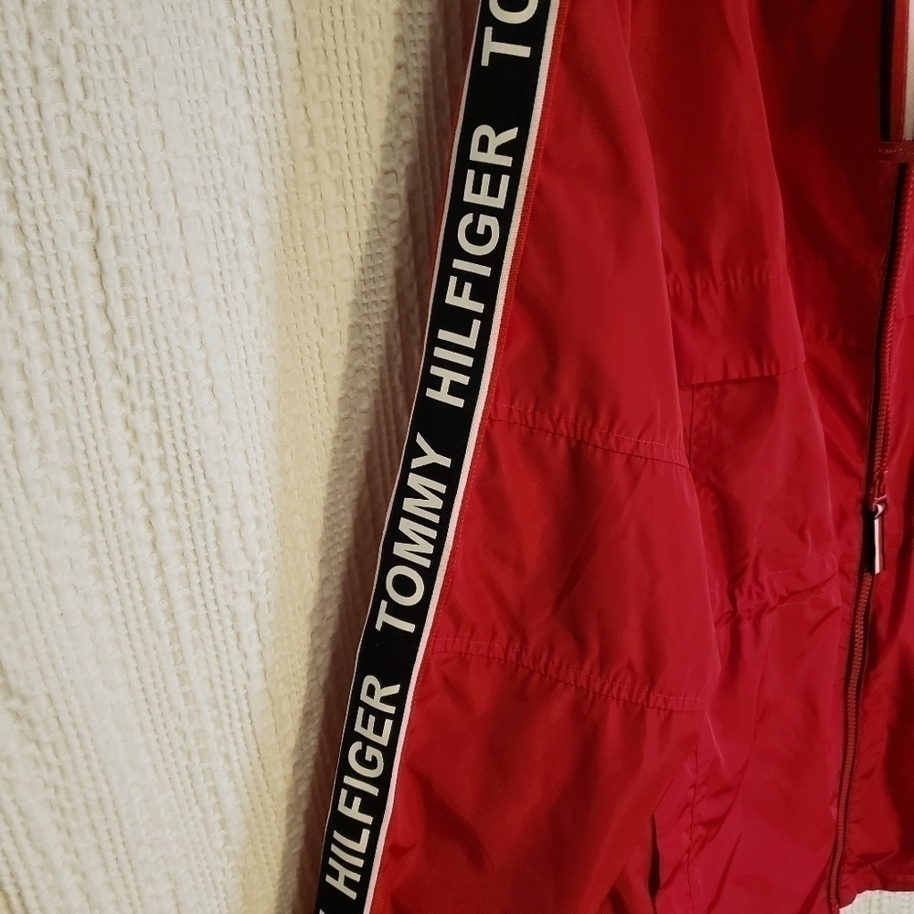 Tommy Hilfiger jacket size large lightweight hoodie - Picture 3 of 5